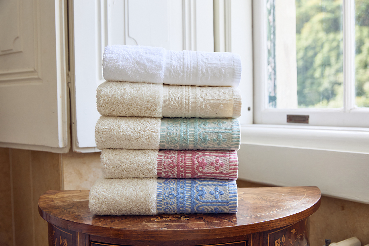 Piazza Bath Towel Collection